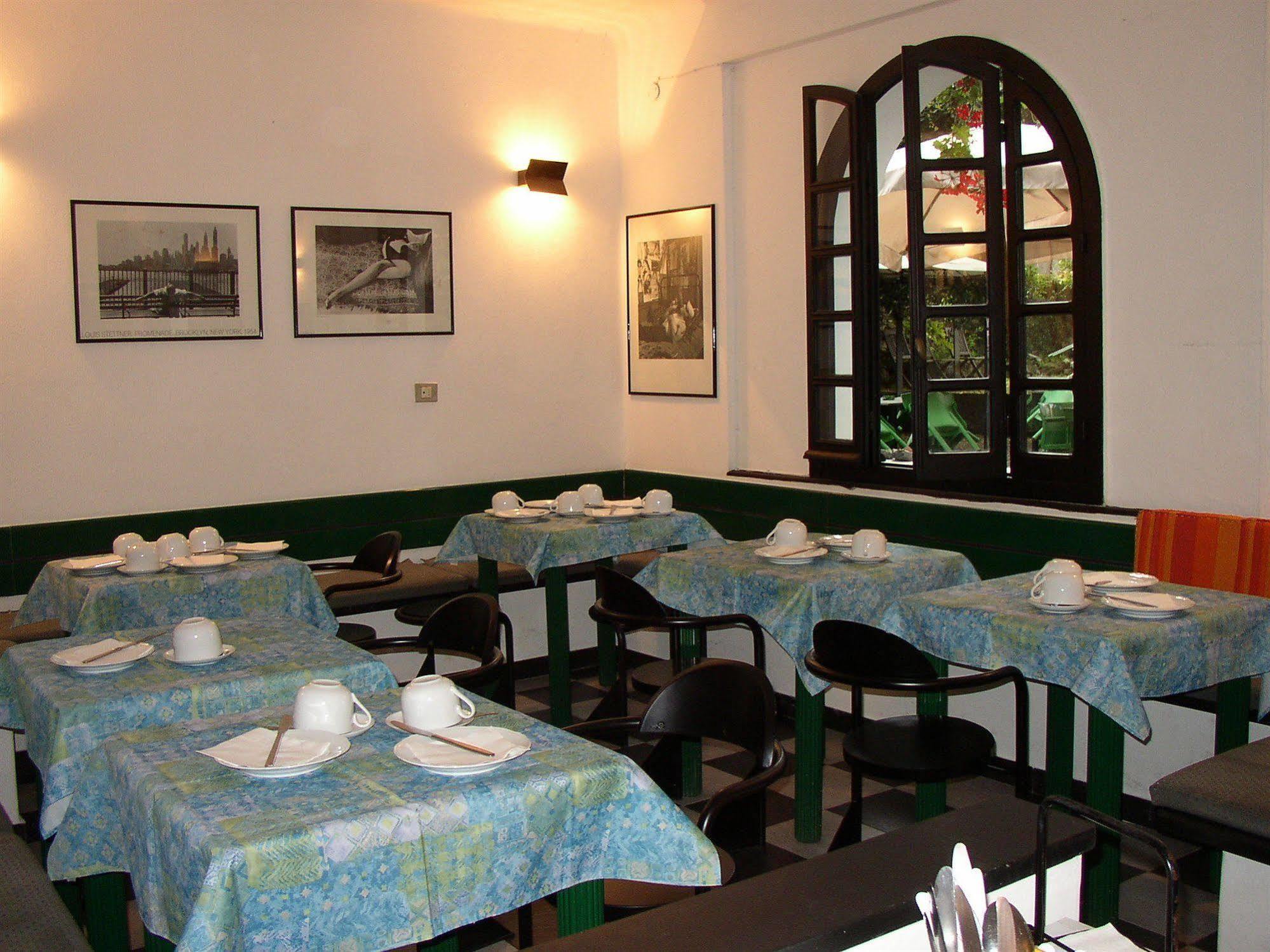 Hotel Moderna
