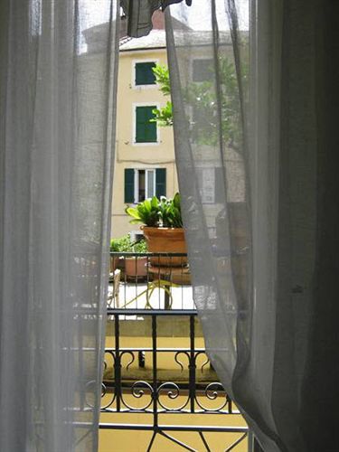 Moderna Hotel 3*